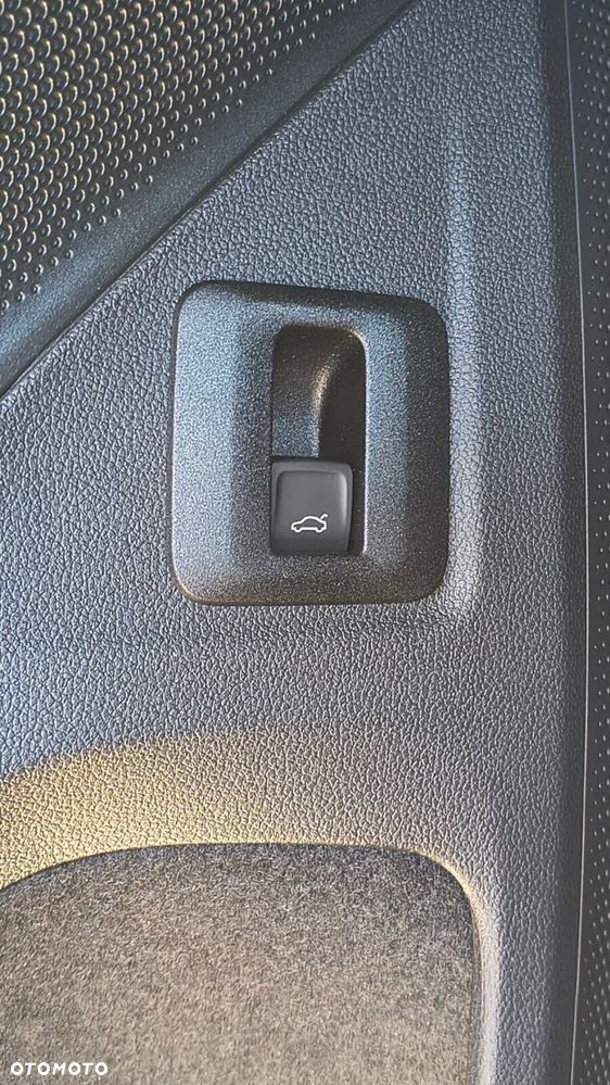 Volkswagen Tiguan - 16