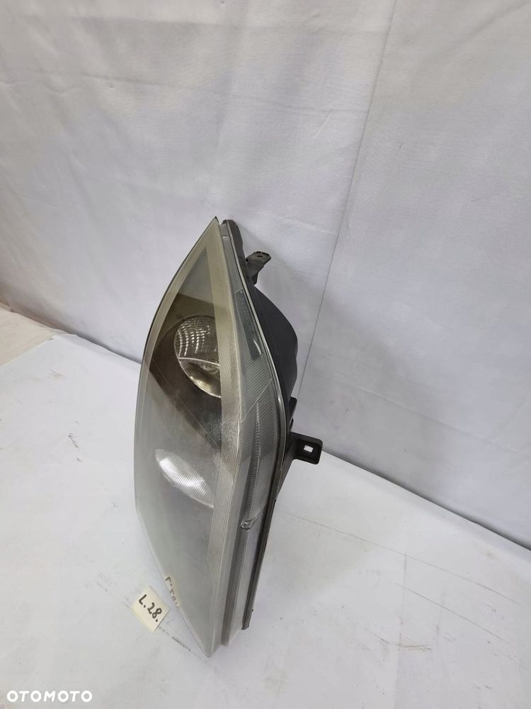 Lampa prawa przód Volkswagen Crafter - 2