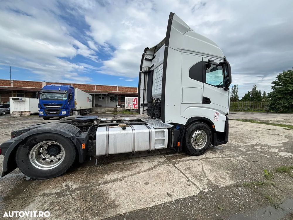 Iveco S-WAY - 4