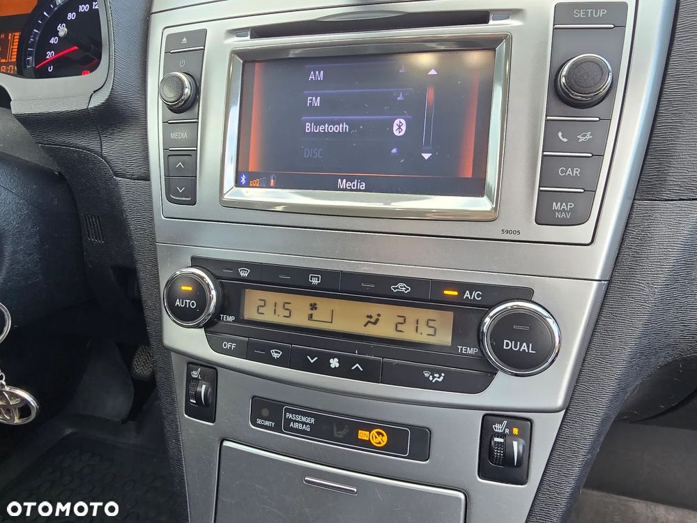 Toyota Avensis 2.0 D-4D Premium - 33