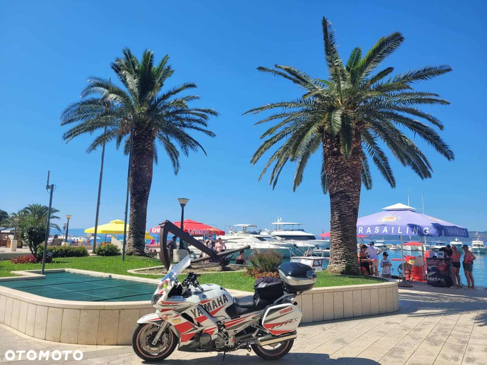 Yamaha FJR - 22