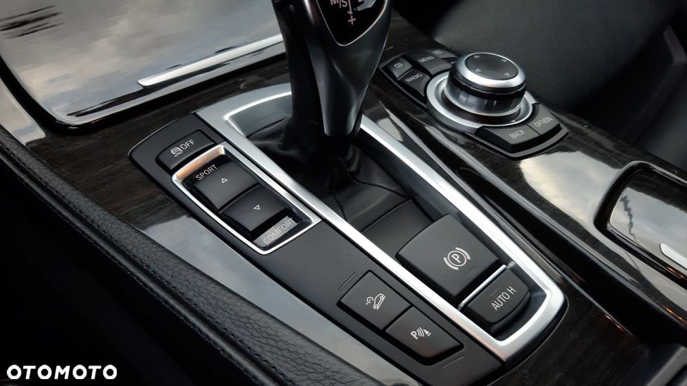 BMW Seria 5 - 32