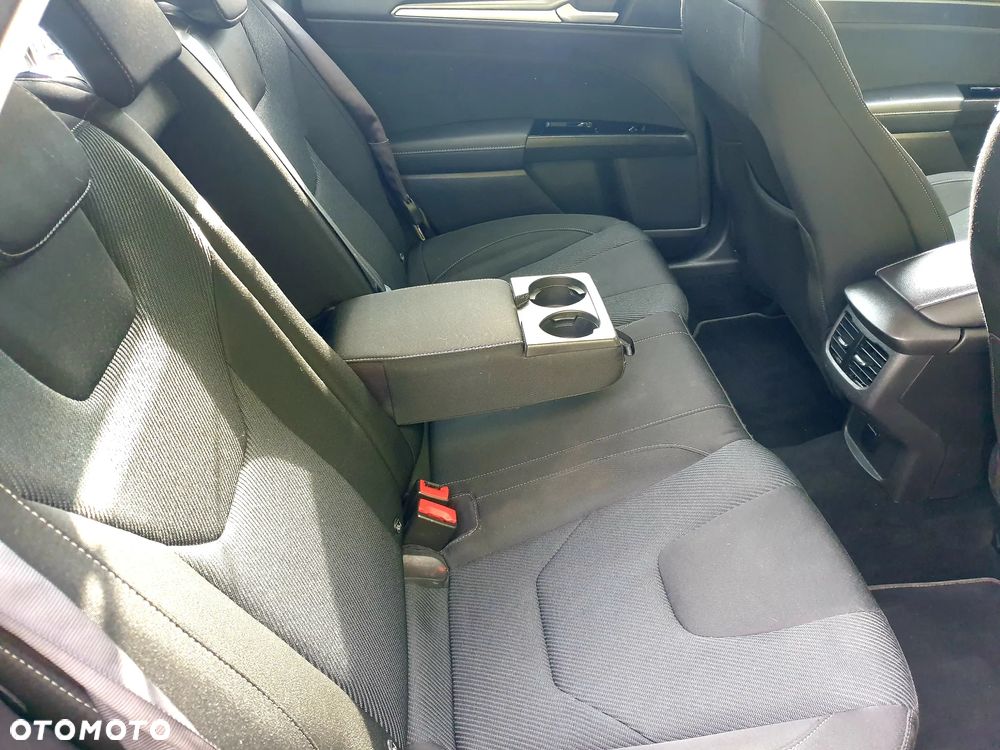 Ford Mondeo - 11