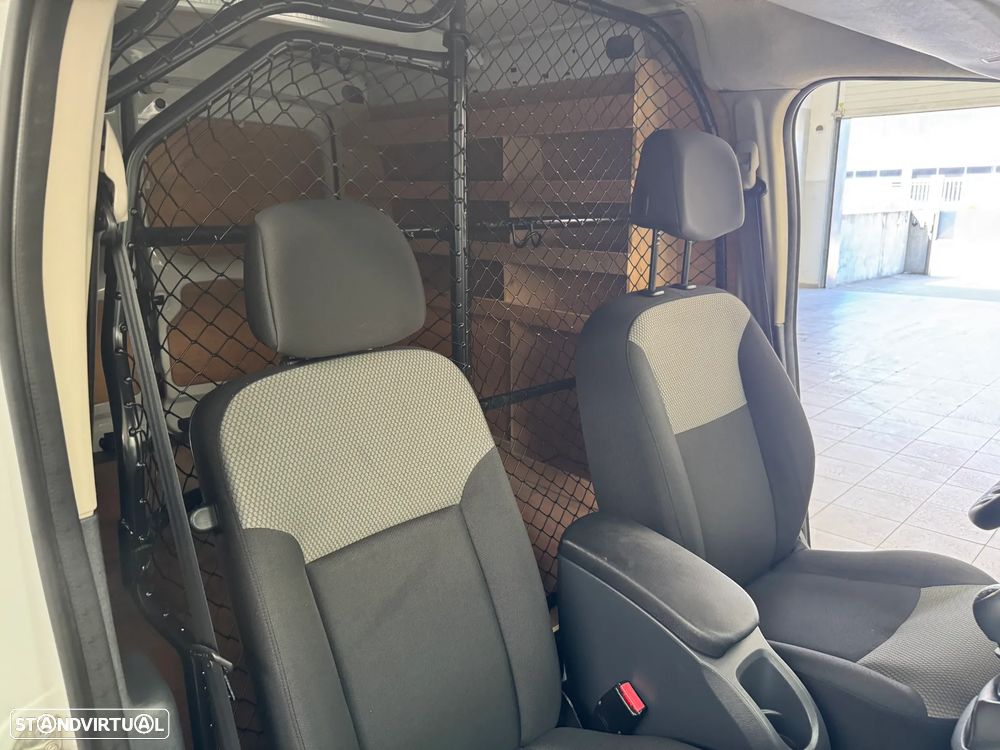 Renault Kangoo 1.5 dci 2L - 19