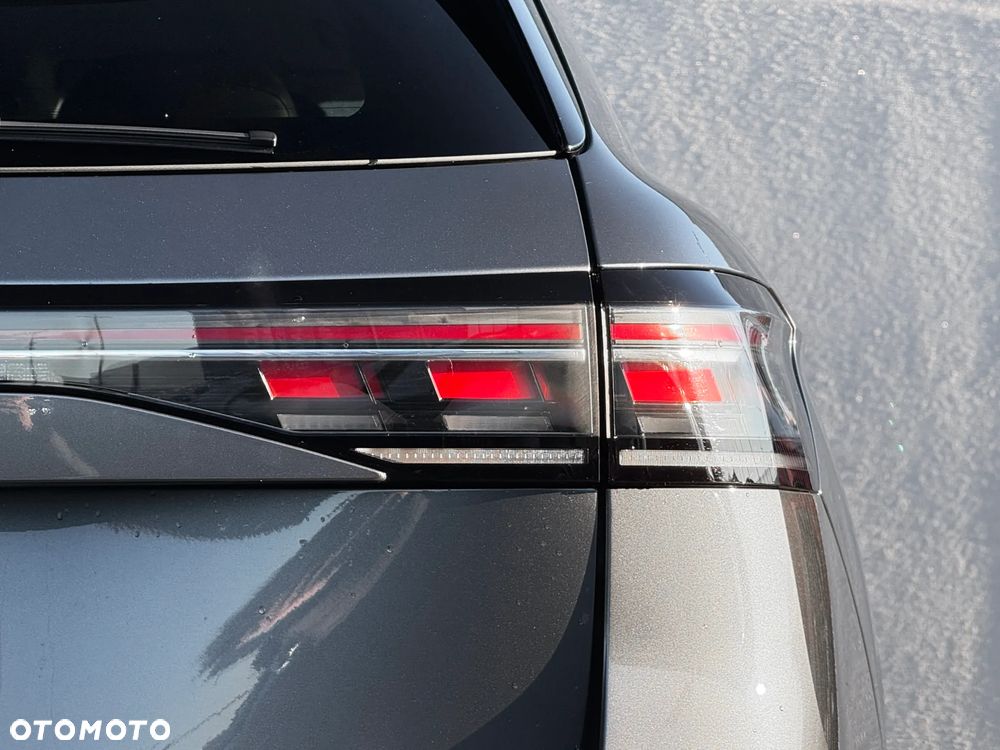 Volkswagen Passat Variant 2.0 TDI SCR Business Plus DSG - 11