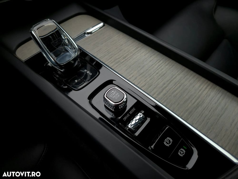 Volvo XC 60 B4 D AWD Geartronic Inscription - 17