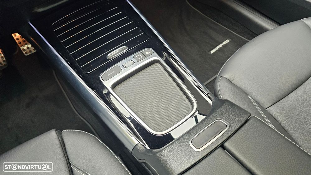 Mercedes-Benz GLA 250 e AMG Line - 16