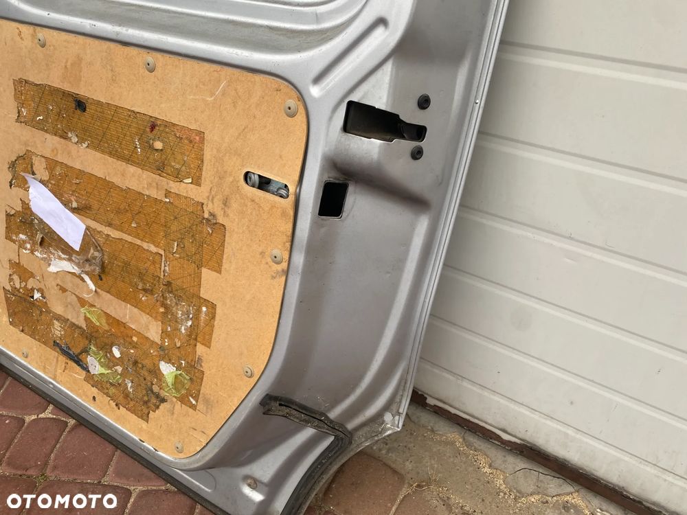 DRZWI BOCZNE PRZESUWNE PRAWE CADDY - 20