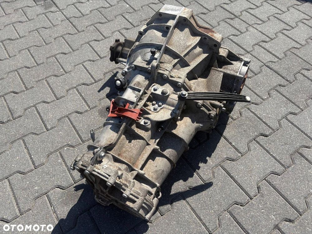 SKRZYNIA BIEGÓW 2.0 TDI LLW AUDI A4 B8 2009 - 1