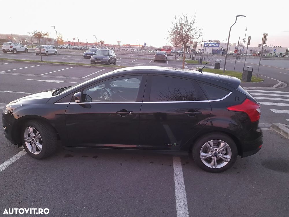 Ford Focus Turnier 1.6 TDCi ECOnetic 88g Start-Stopp-Sy Titanium - 8
