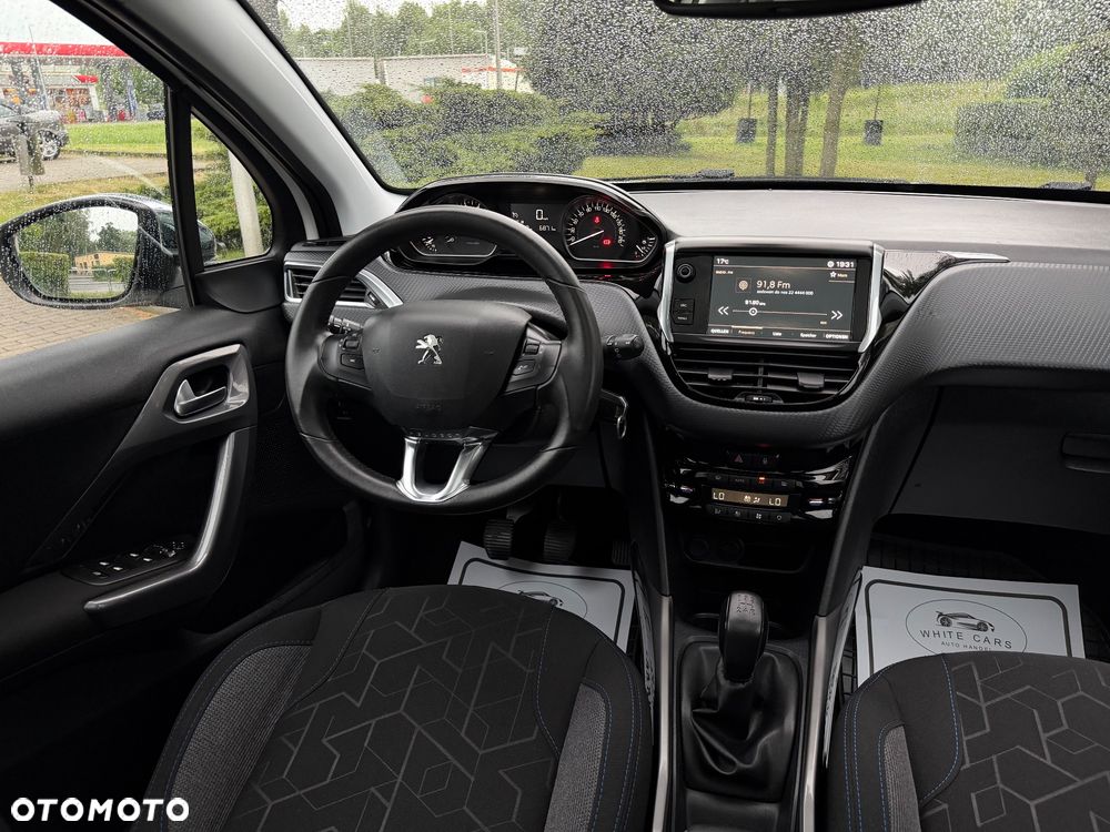 Peugeot 2008 PureTech 82 Style - 12