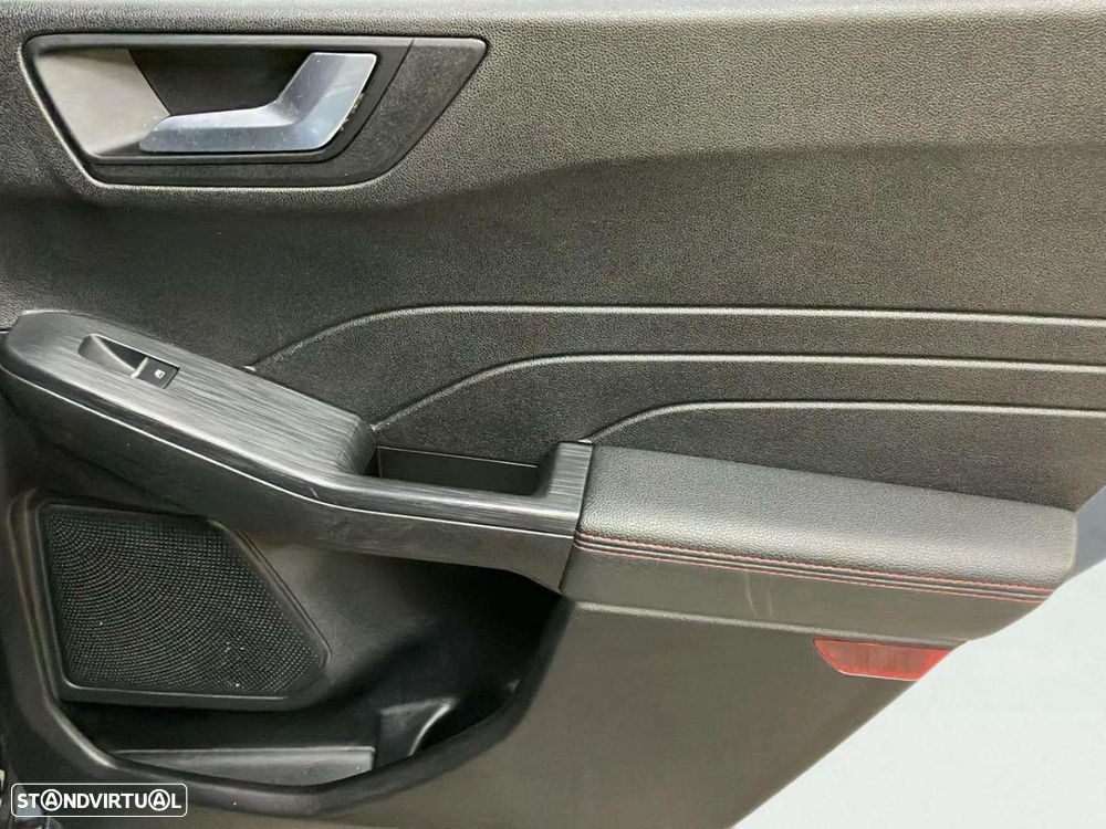 Ford Kuga 1.5 TDCi EcoBlue ST-Line - 24