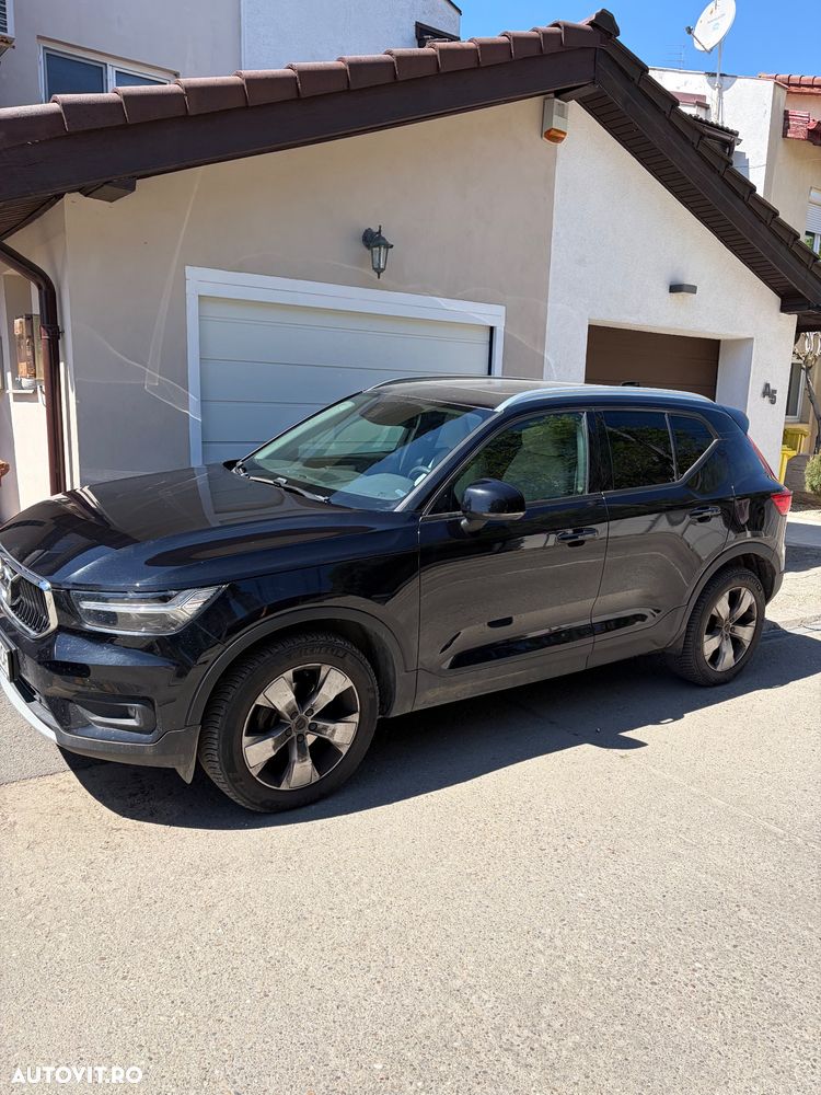 Volvo XC 40 T3 AT8 Momentum Pro - 3