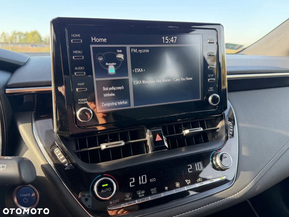 Toyota Corolla 1.8 Hybrid Comfort - 18
