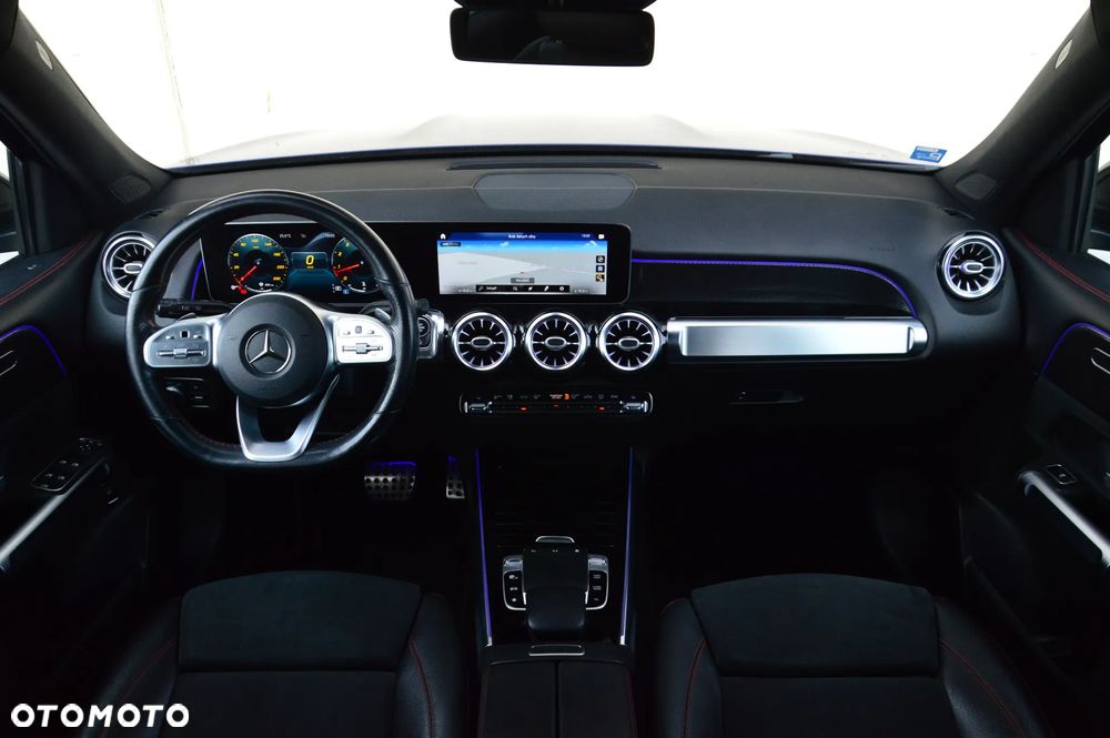Mercedes-Benz GLB 250 4-Matic AMG Line 8G-DCT - 3
