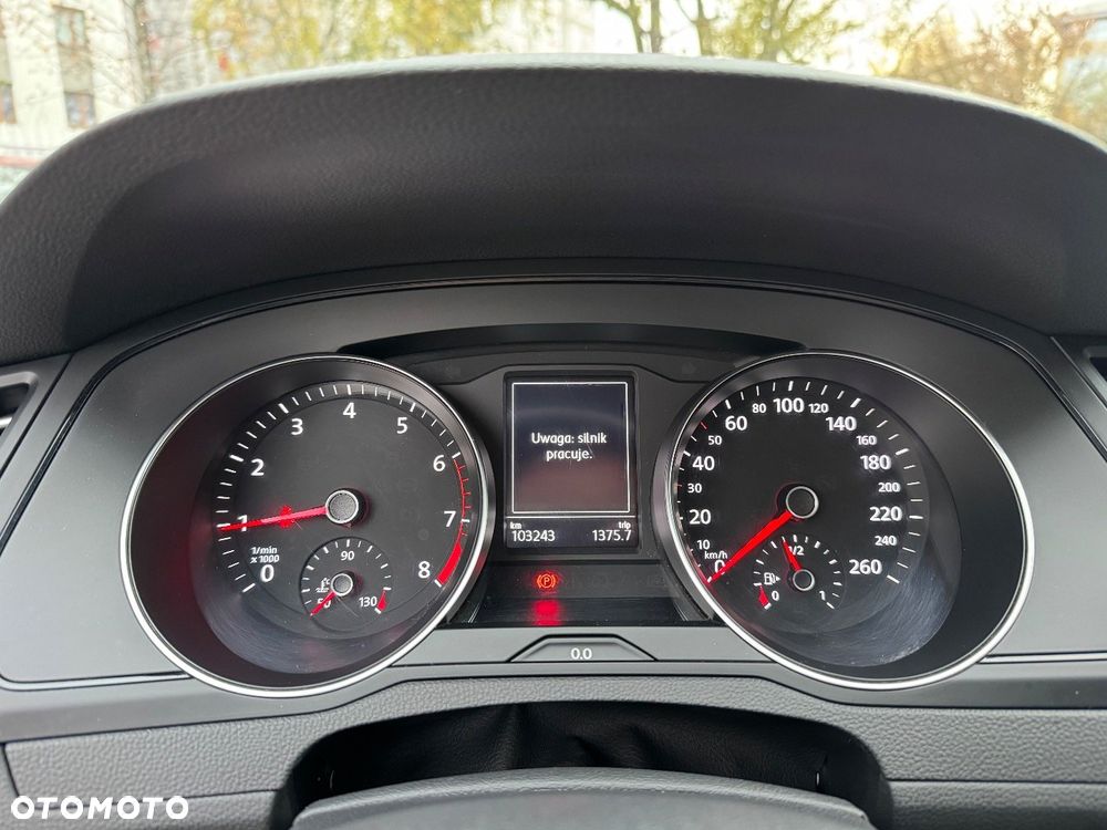 Volkswagen Passat 1.5 TSI EVO Elegance - 5