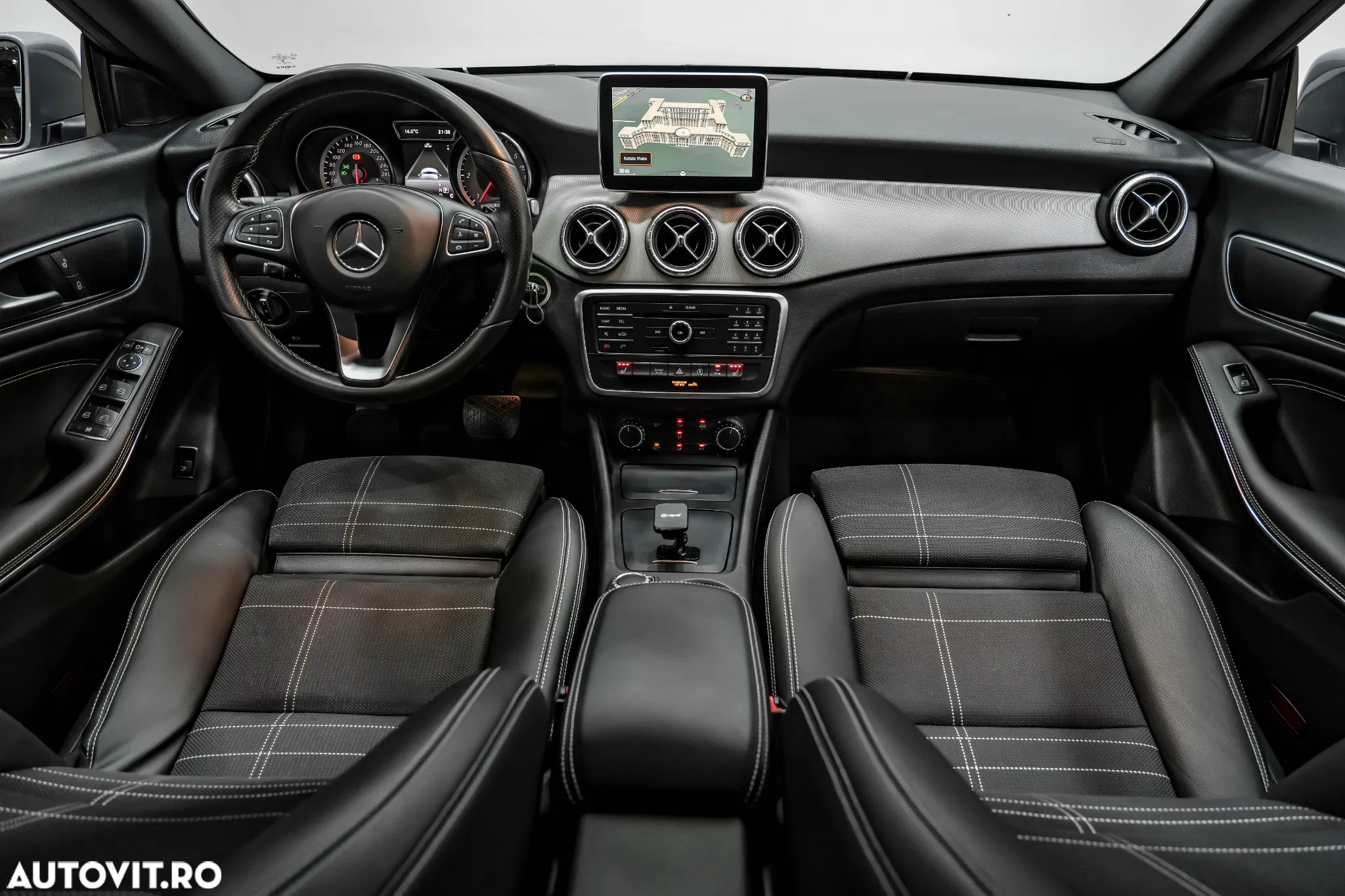 Mercedes-Benz CLA 220 d Aut. - 10