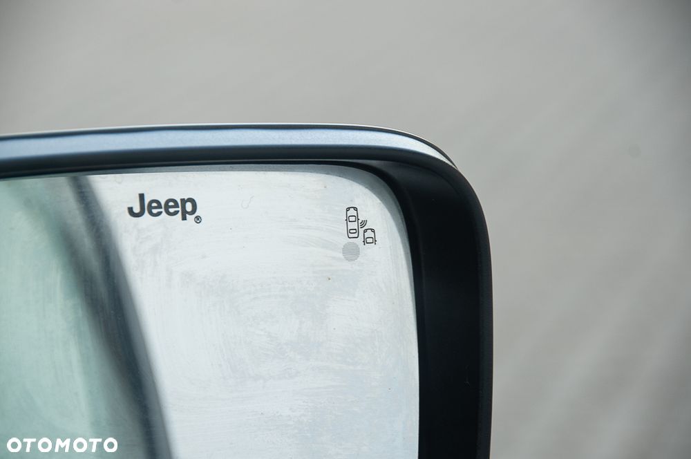 Jeep Renegade - 30