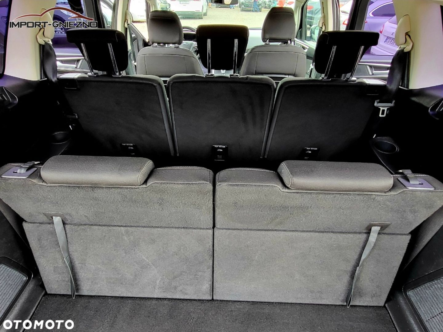 Ford S-Max - 34