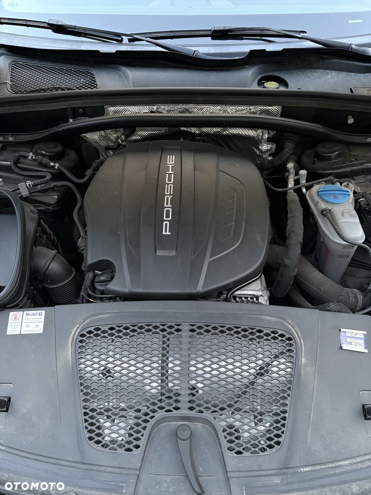 Porsche Macan - 8