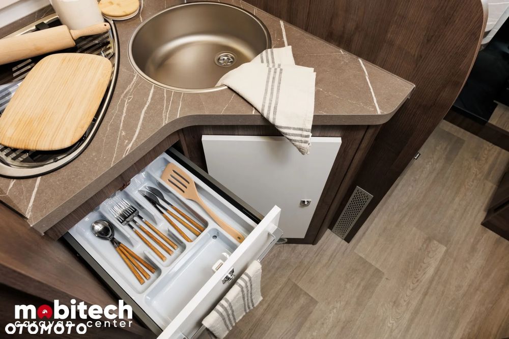 Benimar Tessoro 495 UP AUTOMAT 165 HP (MY 2026) - 11