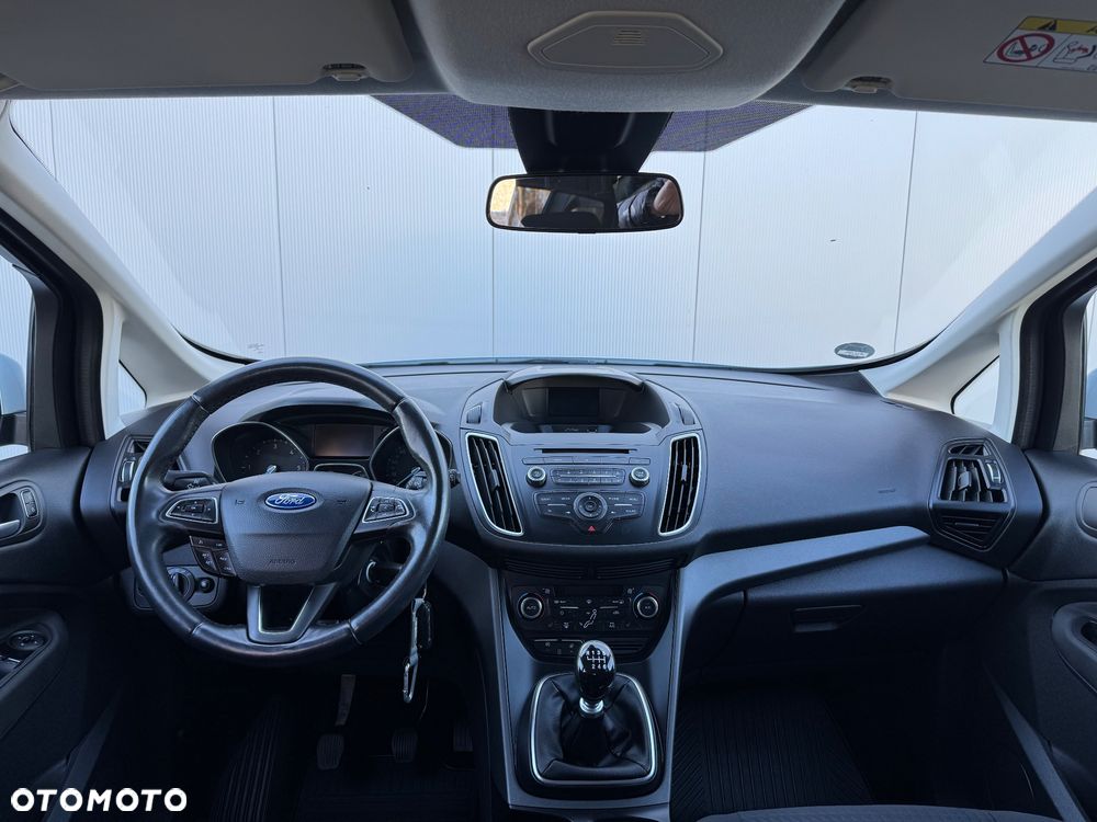 Ford Grand C-MAX - 26