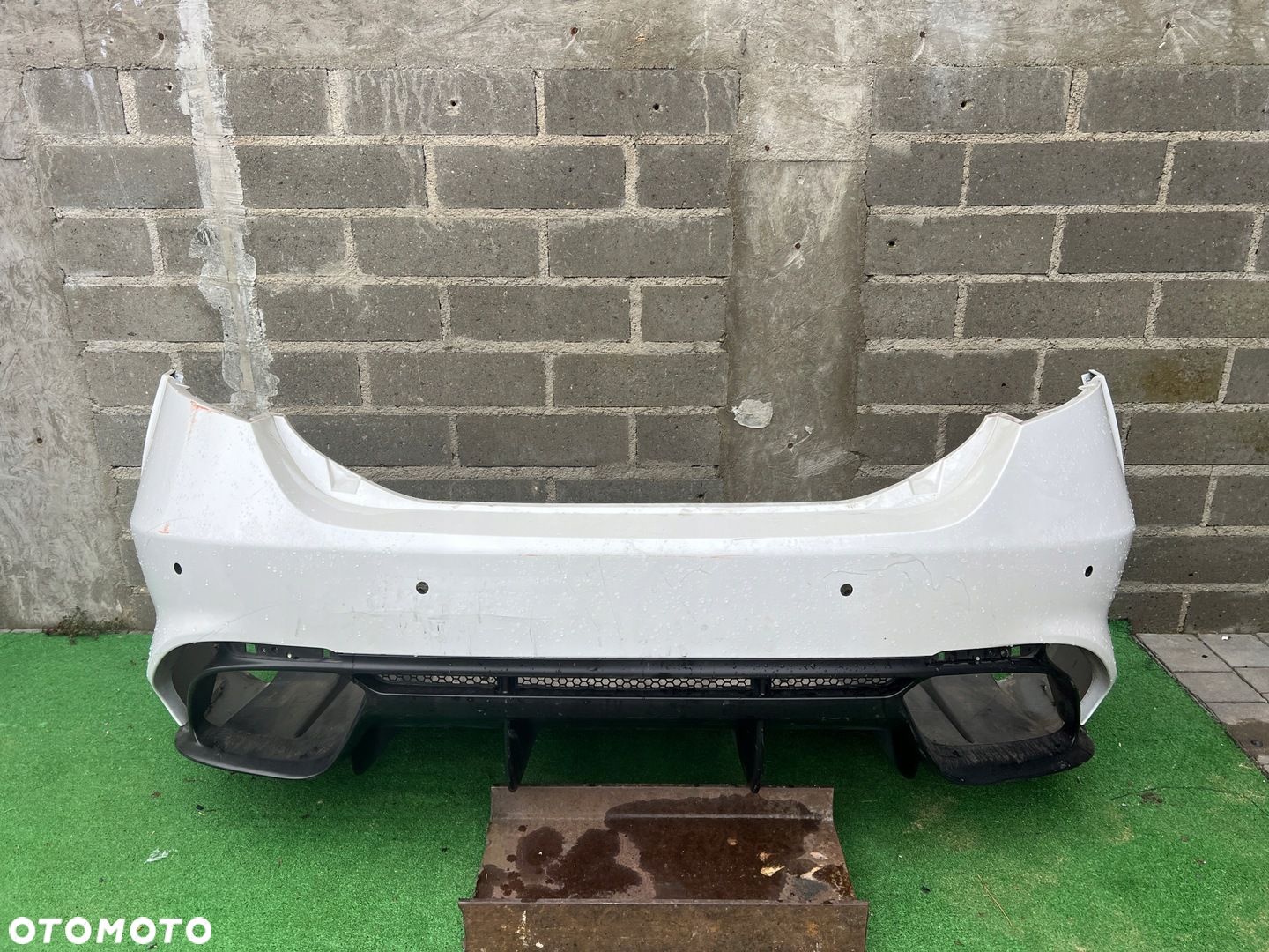 ALFA ROMEO GIULIA QUADRIFOGLIO ZDERZAK TYŁ - 1