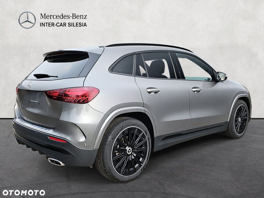 Mercedes-Benz GLA - 5