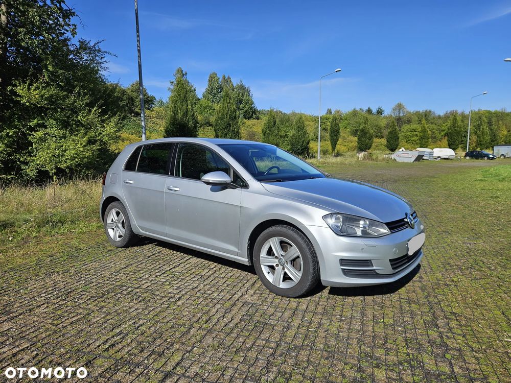 Volkswagen Golf - 2