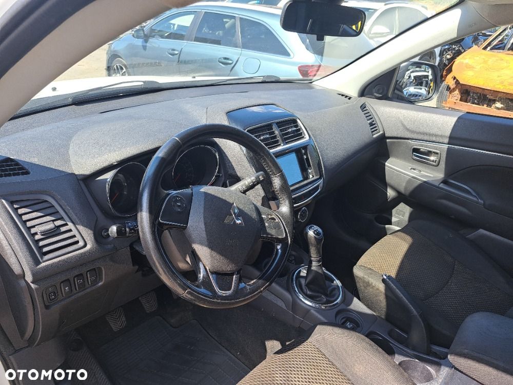 Mitsubishi ASX - 13