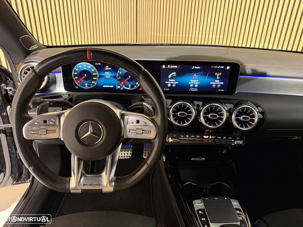 Mercedes-Benz CLA 35 AMG 4Matic — fotografia 10