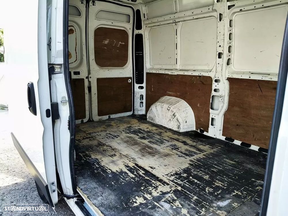 Peugeot Boxer L2H2 335 2.0 Bluehdi - 16