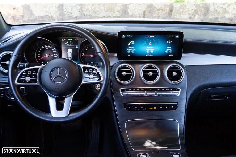 Mercedes-Benz GLC 300 e Coupe 4Matic - 11