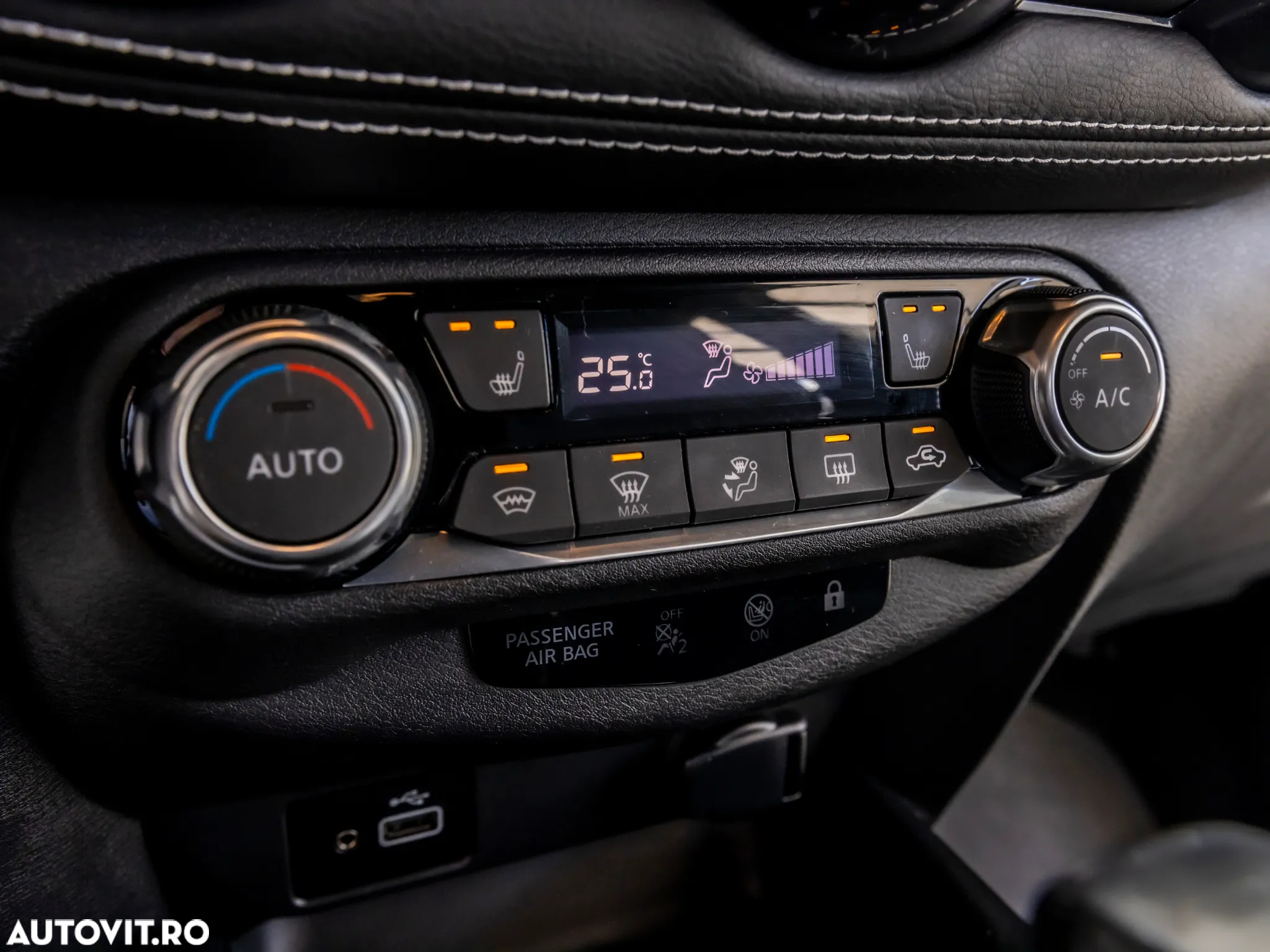 Nissan Juke Hybrid N-Connecta - 22
