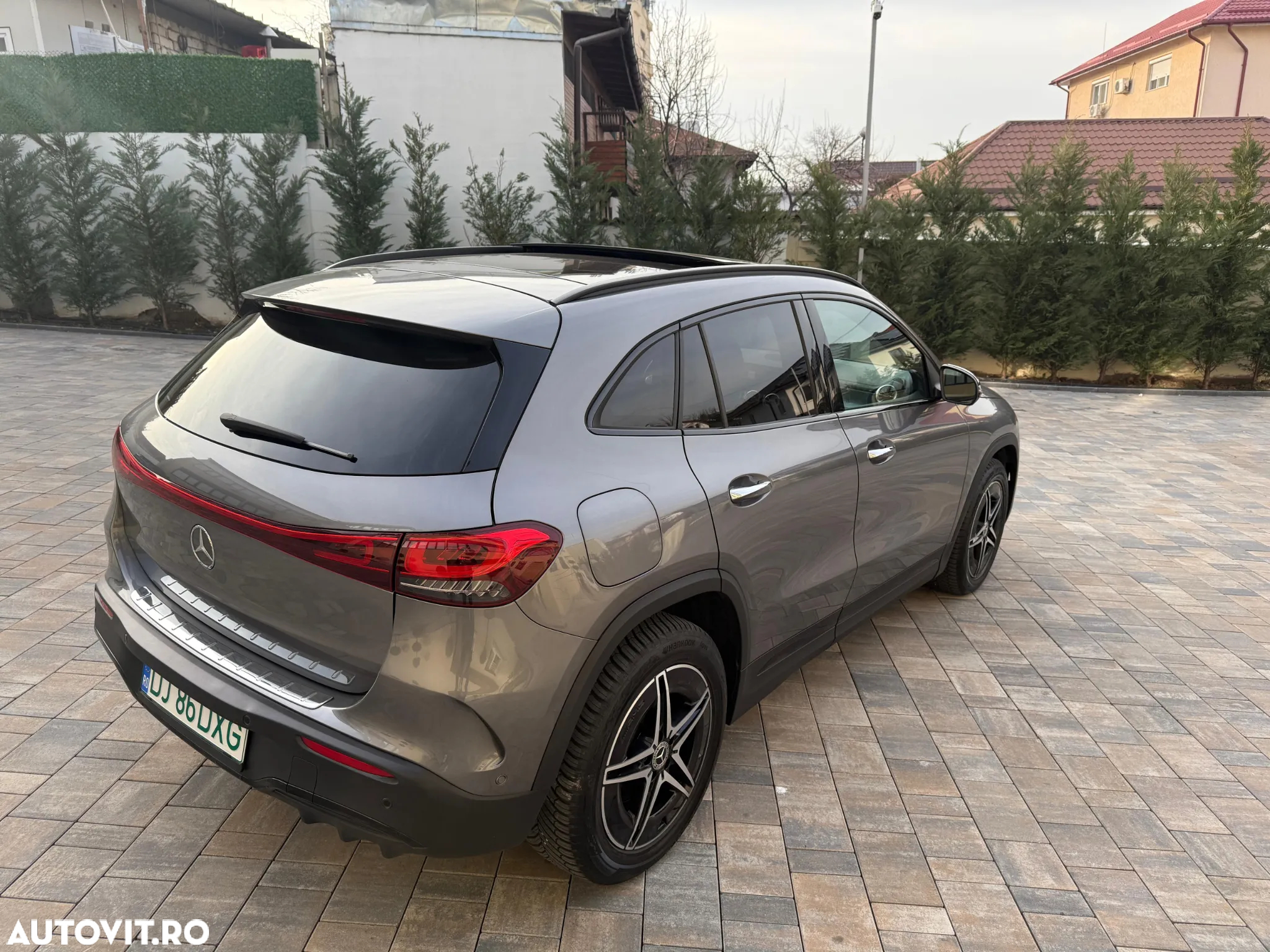 Mercedes-Benz EQA 350 4MATIC - 7