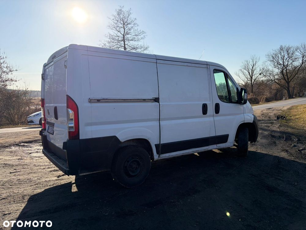 Fiat Ducato mały niski 2.2 74KW/100KM L1H1 - 3