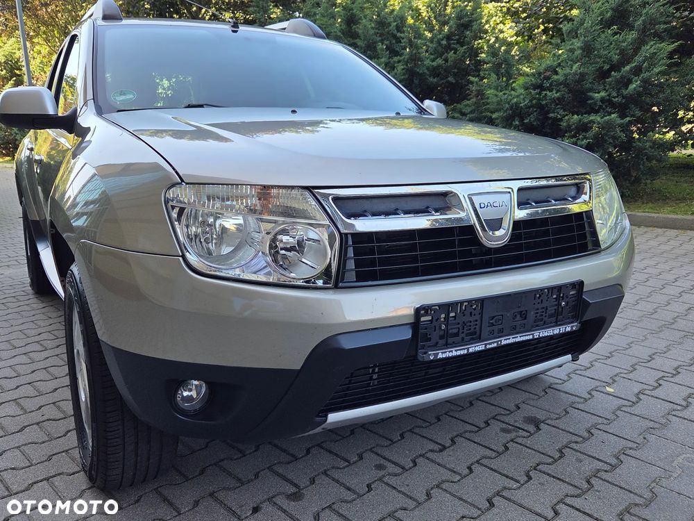 Dacia Duster 1.6 16V 4x2 Laureate - 16