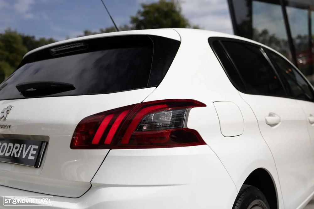 Peugeot 308 1.6 BlueHDi Style - 10