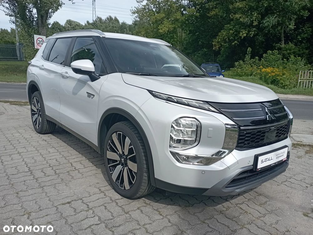 Mitsubishi Outlander Intense - 1
