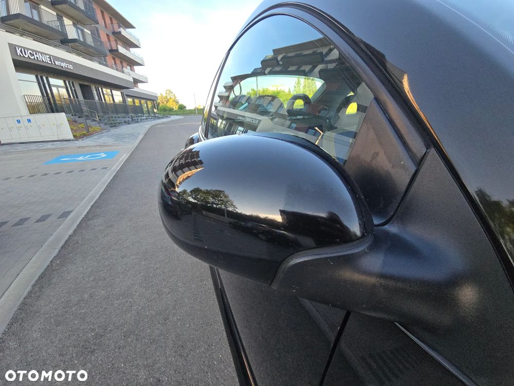 Volkswagen New Beetle - 38