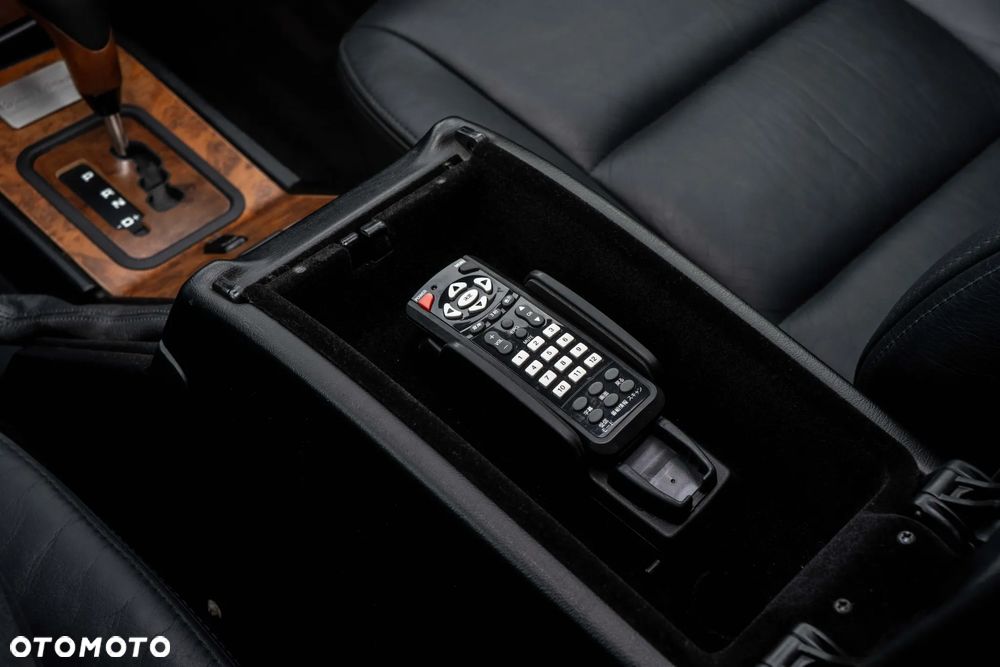 Mercedes-Benz Klasa G 500 Automatik Grand Edition - 28