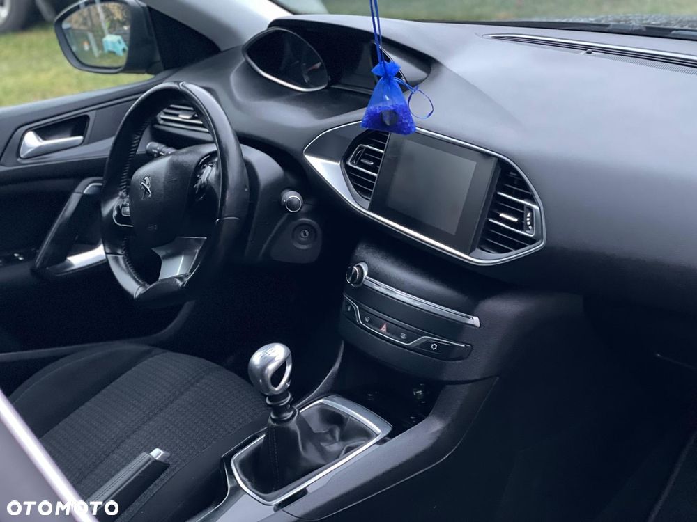 Peugeot 308 BlueHDi 130 Stop & Start Style - 30