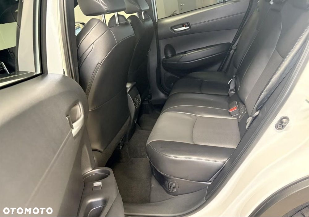 Toyota Corolla 2.0 Hybrid Executive - 27