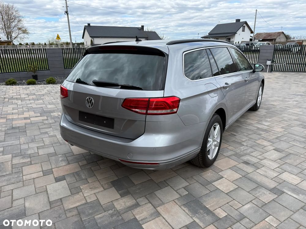 Volkswagen Passat 2.0 TDI (BlueMotion Technology) DSG Highline - 17