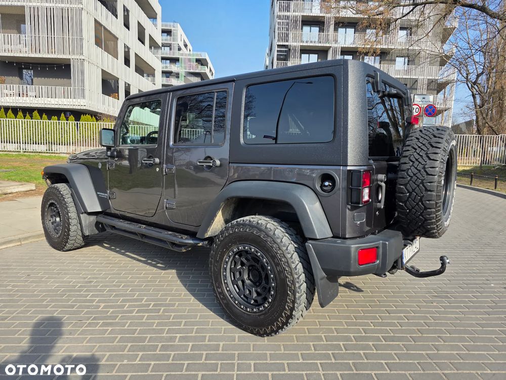 Jeep Wrangler - 21
