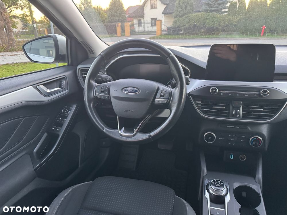 Ford Focus - 24