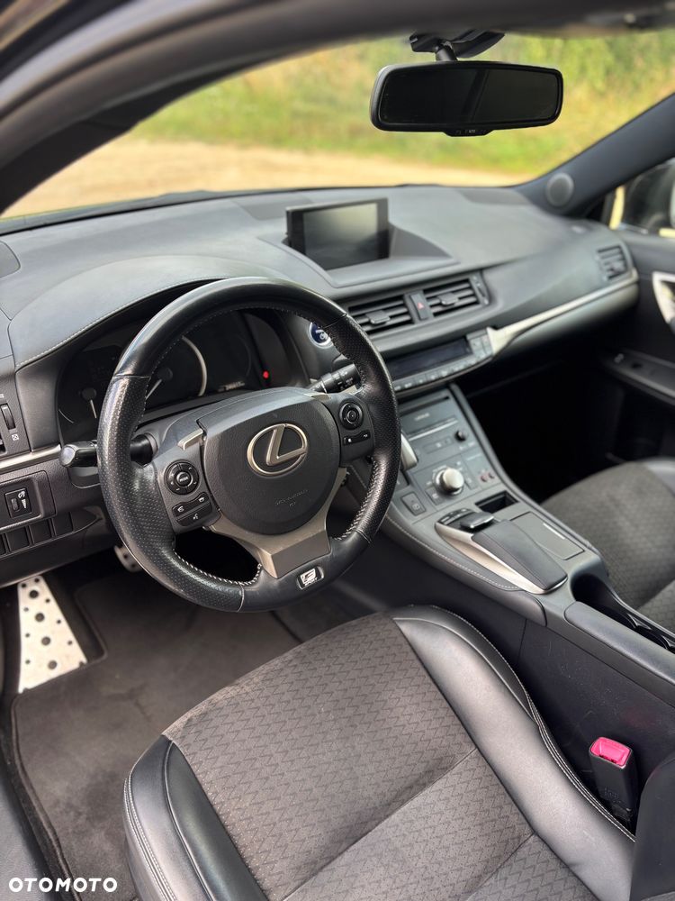 Lexus CT F SPORT - 16