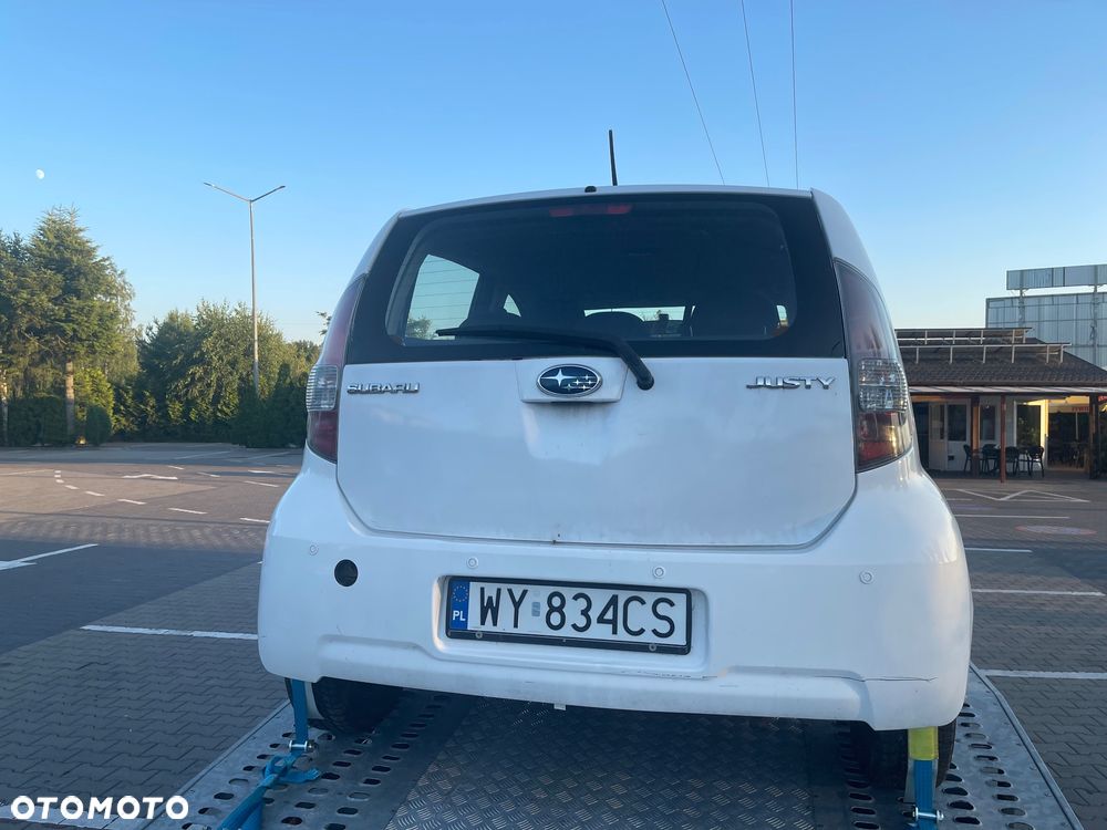 Subaru Justy - 4