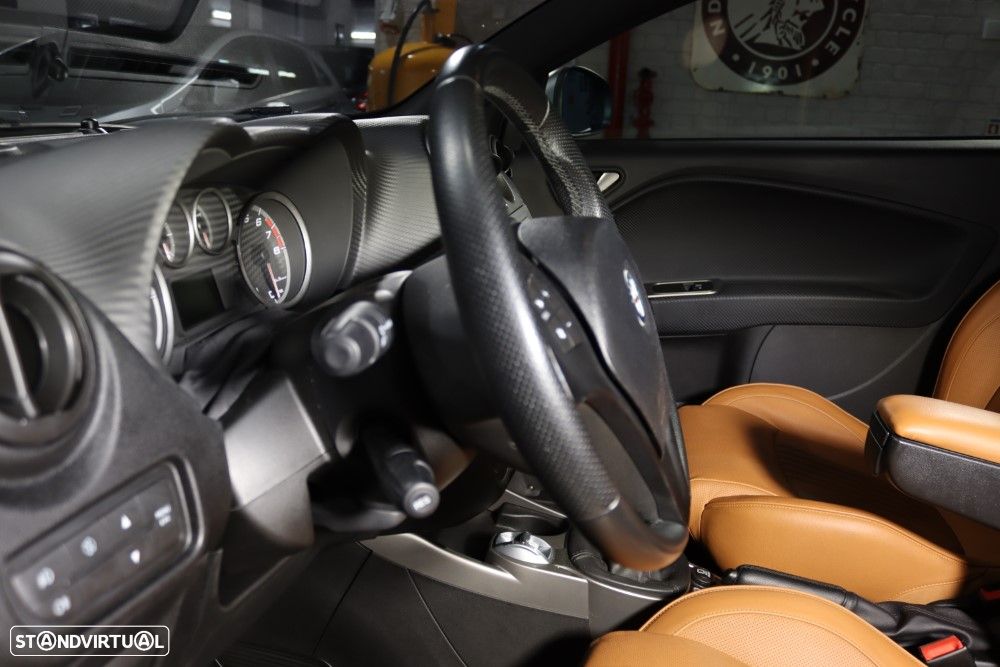 Alfa Romeo MiTo 1.4 T MultiAir Quadrifoglio Verde - 14