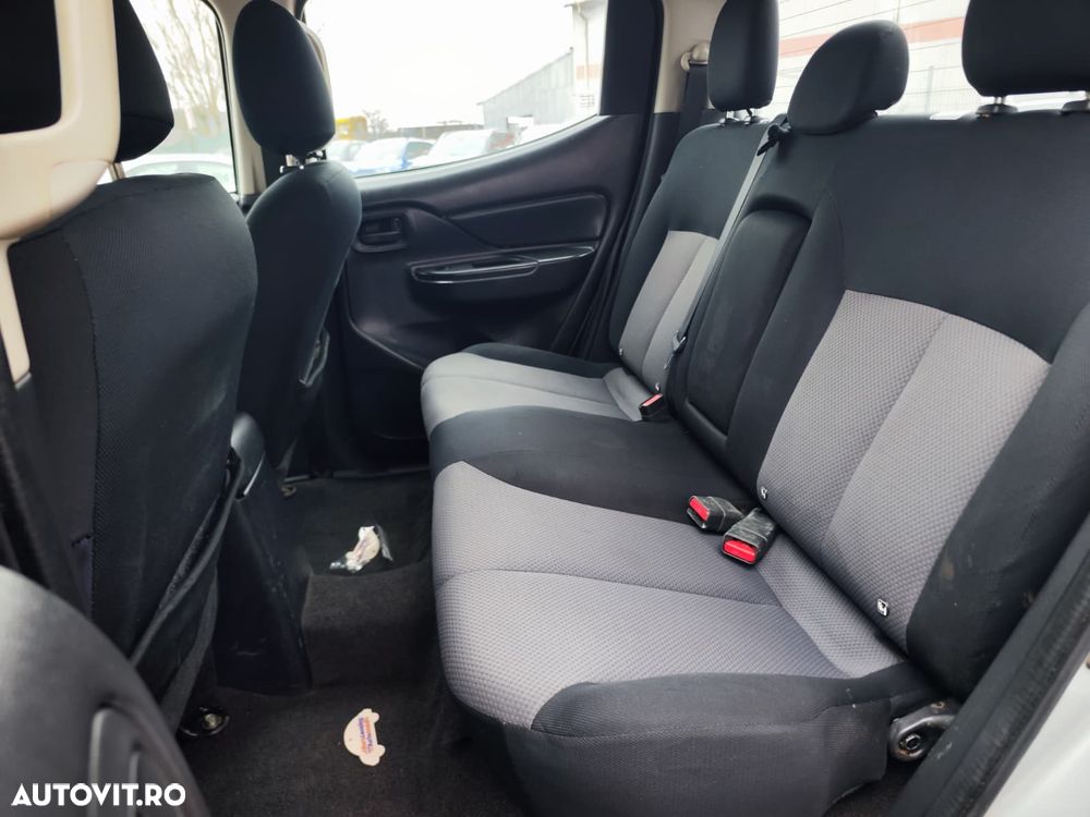 Mitsubishi L200 Double Cab 2.2 DI-D M/T Instyle - 15